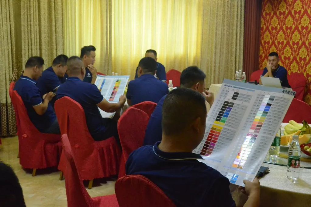 Focus HS 355 Ceramic Hardener (Slow Drying) Factory Supplier High Gloss Acrylic Car Paint High Hardness Auto Paint Refinish