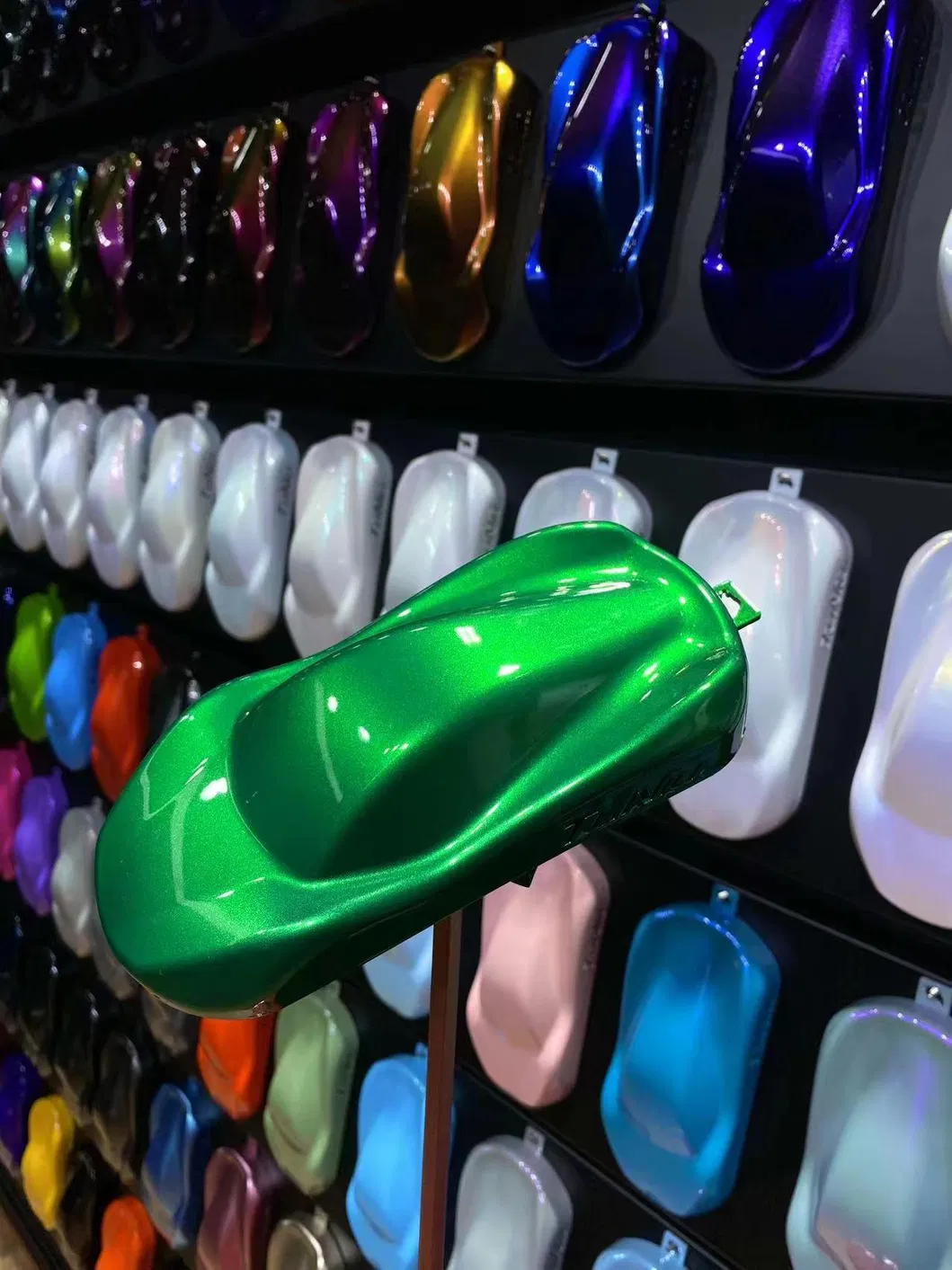 Supplier Focus HS 1K Silver Strong Metallicity Acrylic Auto Paint Good Sparkle Car Paint Refinish